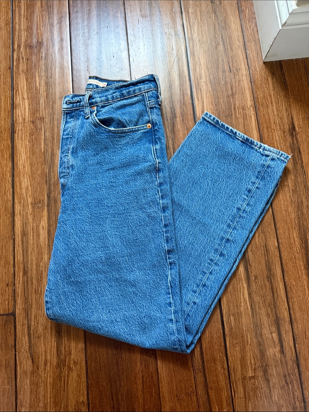 Levi’s women’s ribcage straight ankle